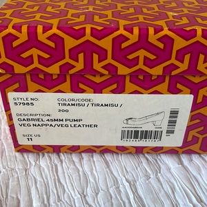 Tory Burch Gabriel 45mm pump Tiramisu color Size 11